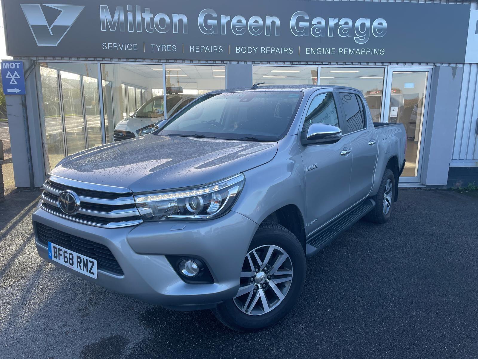 Toyota Hilux - image 3
